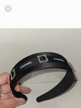 CHANEL Ribbon Black & White